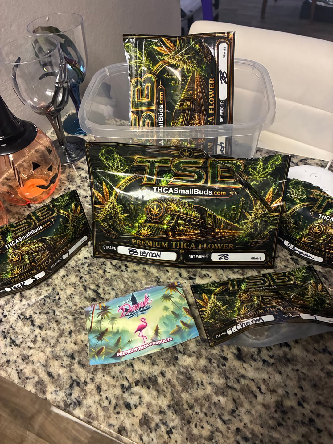 Customer photo review of Light Assist THCA Smalls