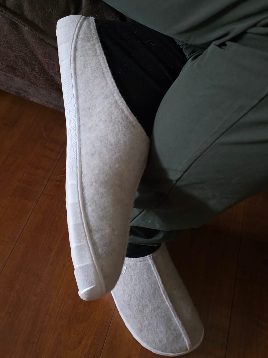 Customer photo review of Vaistoa Toive | Felt Barefoot Slippers