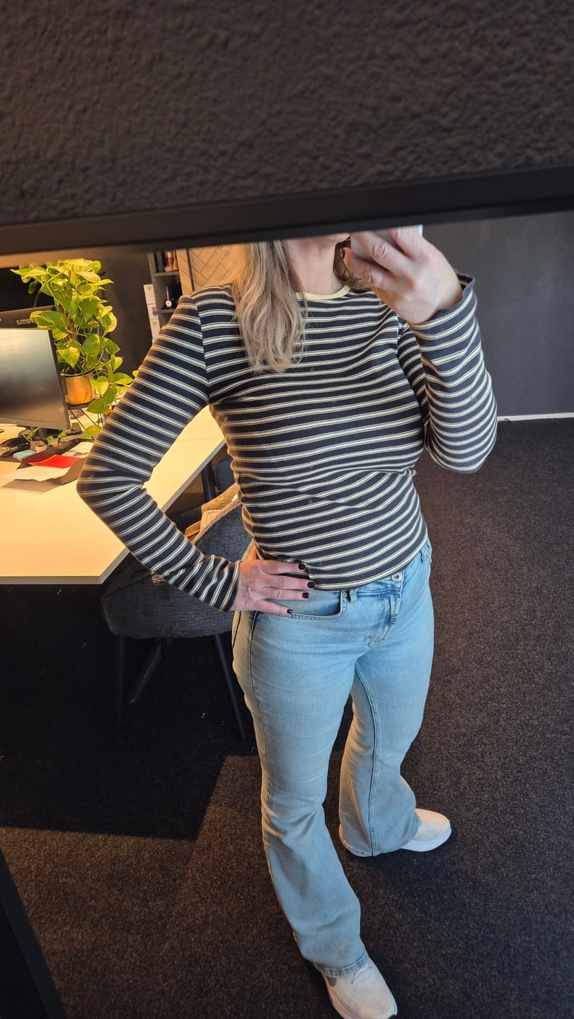 Customer photo review of Livy Stripe Longsleeve | Brown / Yellow