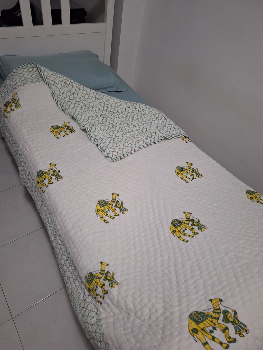 Customer photo review of Desert Handstitched Organic Quilt