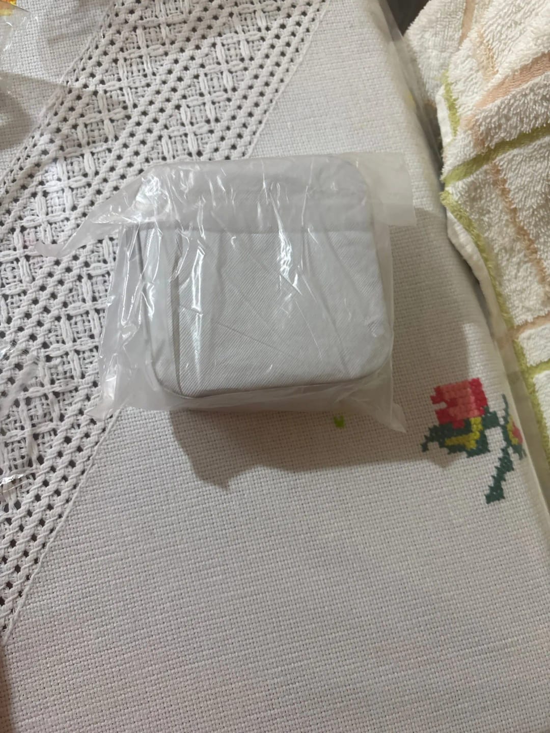 Customer photo review of Petite boîte à bijoux originale – Mini écrin unique