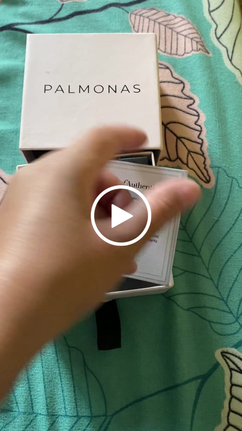 Customer video review of Gilded Rings Layered Necklace