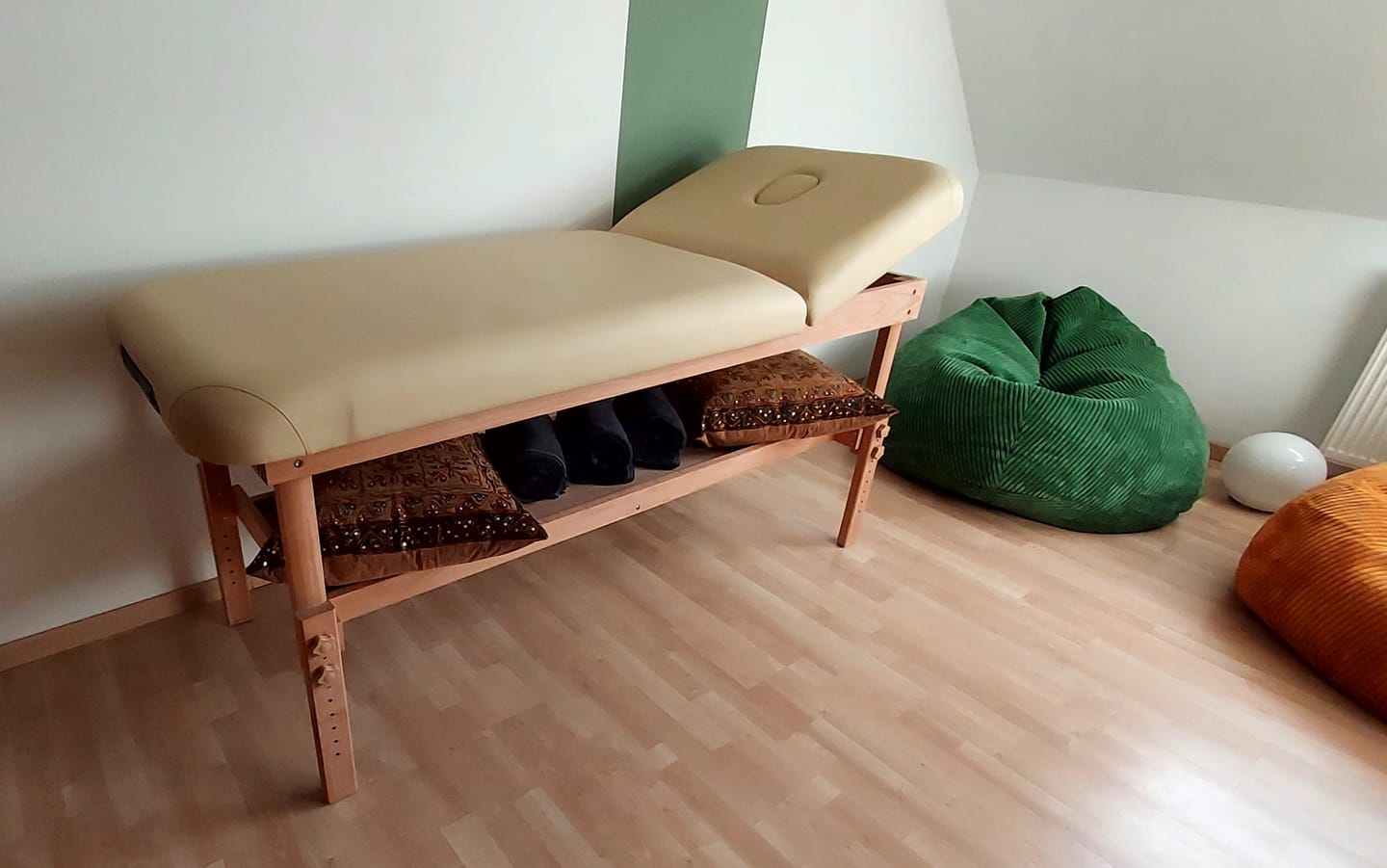 Customer photo review of Holzmassageliege Alexa