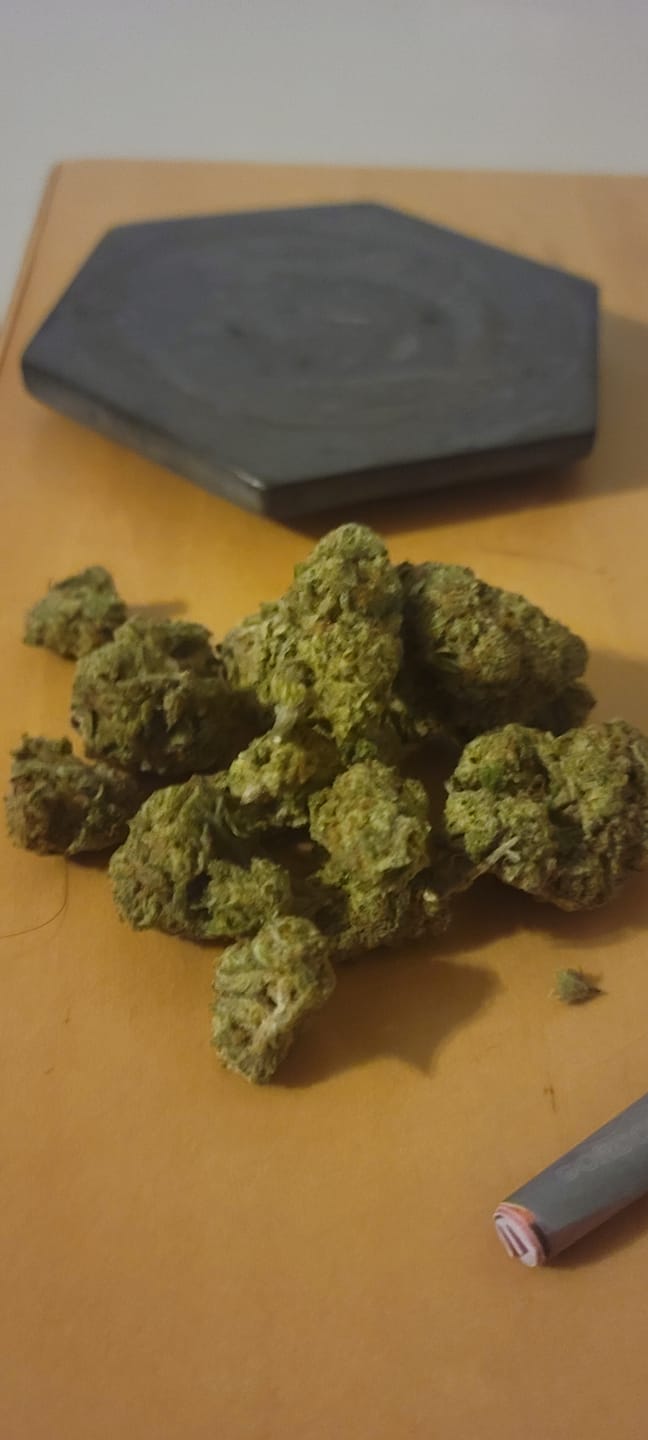 Customer photo review of Strawberry Cough THCA Flower