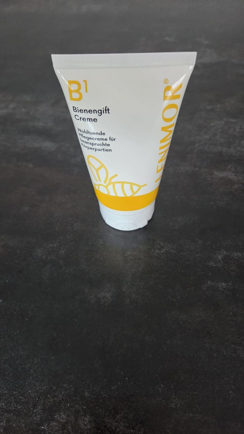 Customer photo review of Bienengift Creme mit Arnika & Teufelskralle, kühlend, 125 ml