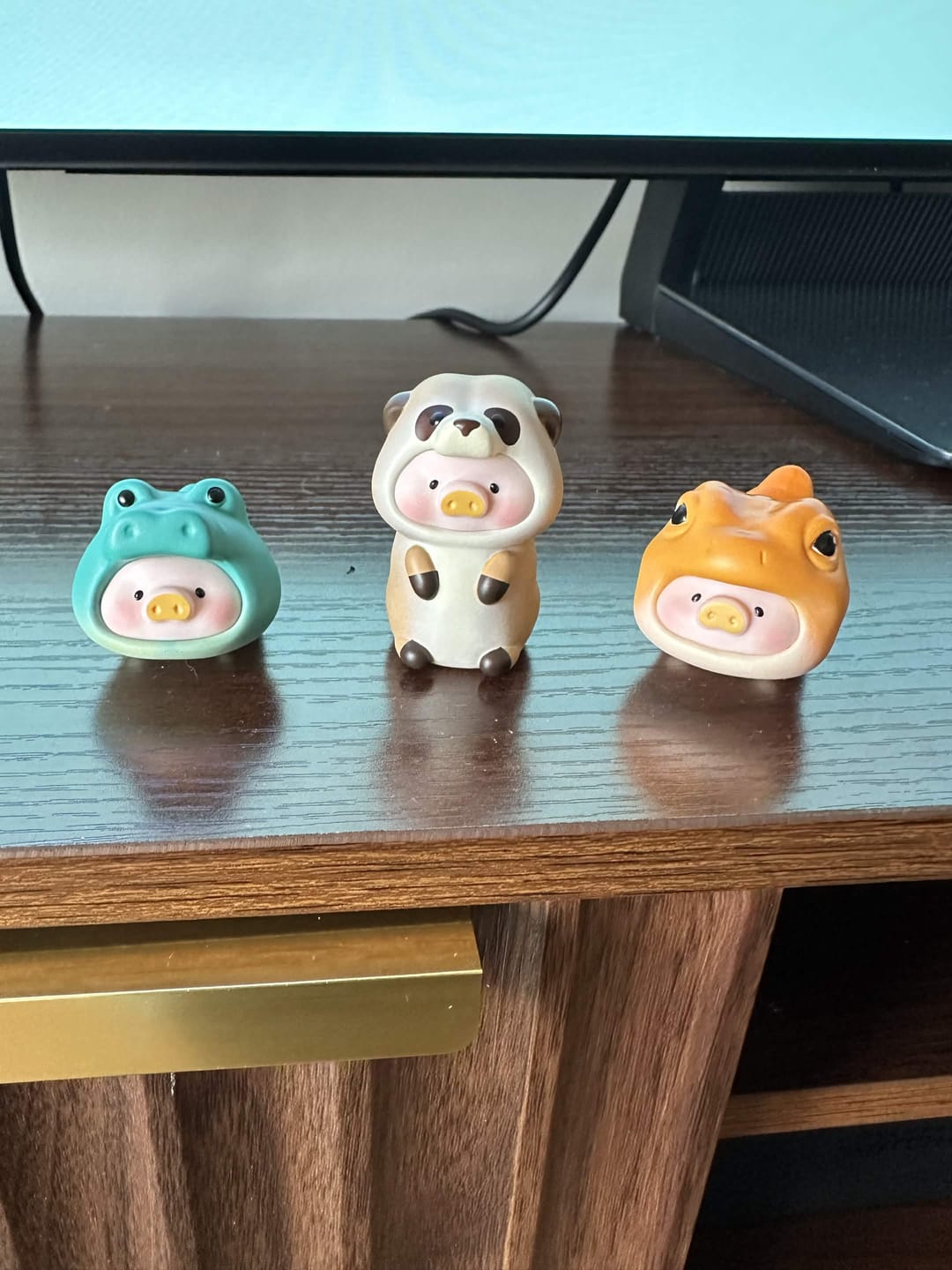 Customer photo review of Lulu the Piggy Animal Party Series Mini Blind Bag