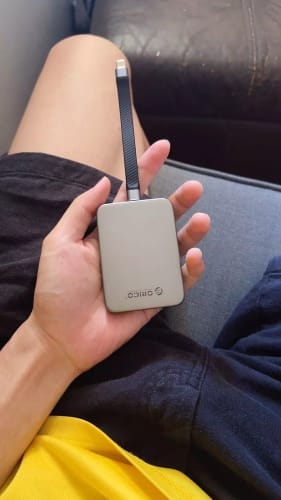 Customer photo review of ORICO K20MINI Ultra-Slim Magnetic Portable SSD for iPhone