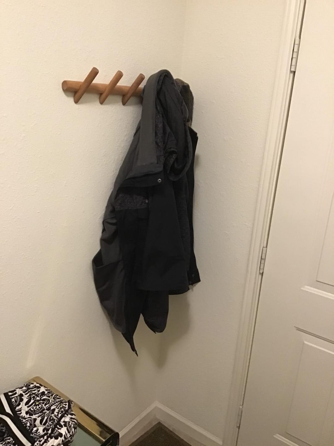 Customer photo review of Wall Coat Rack | Solid Oak Wood, 19.7 x 4.9 in | Scandinavian Wall-Mounted Hat & Accessory Organizer