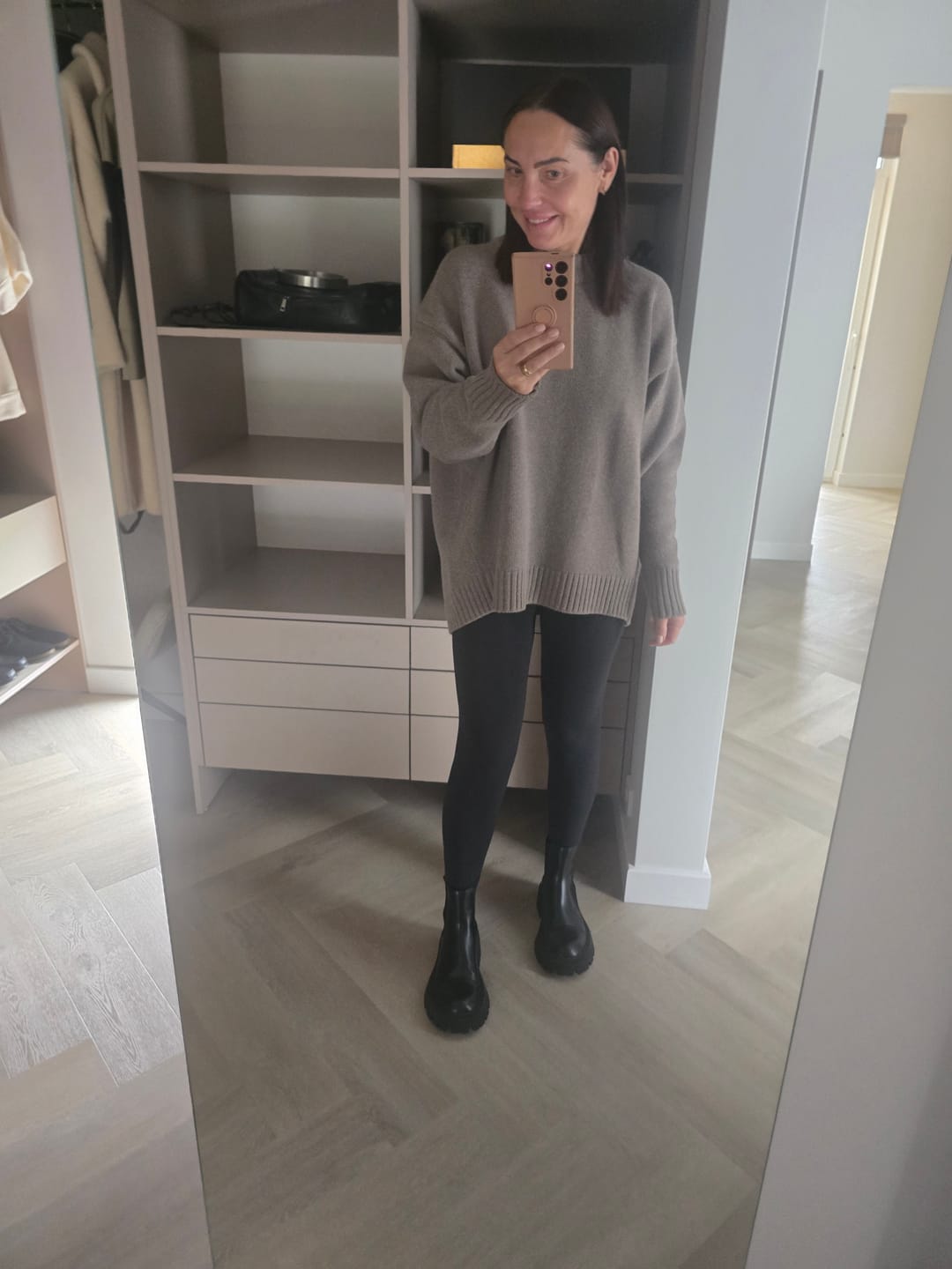 Customer photo review of OSLO Kašmyro ir Merino Vilnos Megztinis Šviesiai Ruda
