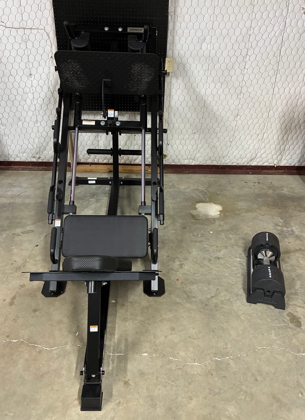 Customer photo review of 2-in-1 Leg Press Hack Squat Machine Combo DD10