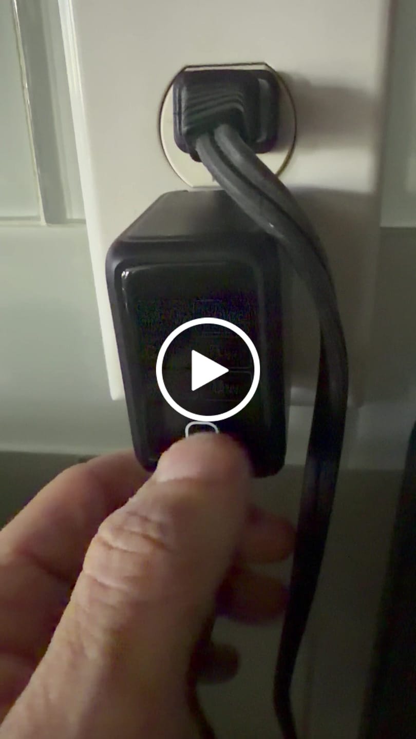 Customer video review of SolidSafe™ Duo 5K Magnetic Power Bank