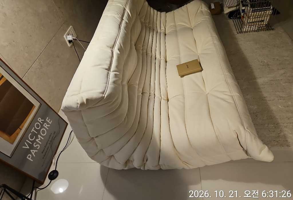 Customer photo review of TOGO LARGE SETTEE WITHOUT ARMS - 3 seater leather sofa