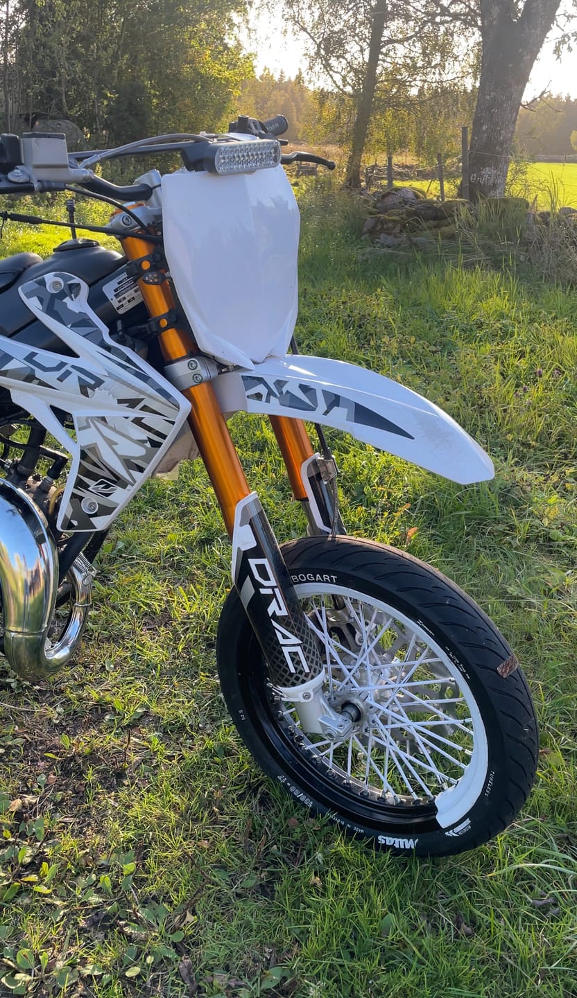 Customer photo review of 50/50 Supermoto Wheel Graphics - 2 Color Wheel Wrap