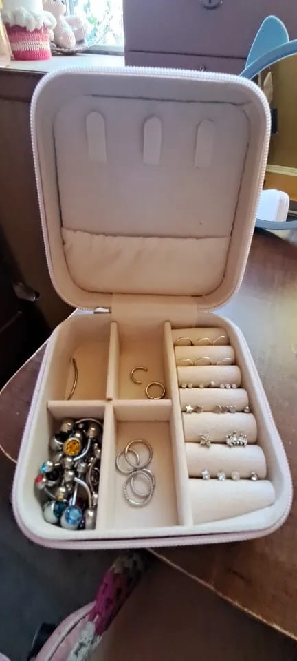 Customer photo review of Petite boîte à bijoux originale – Mini écrin unique