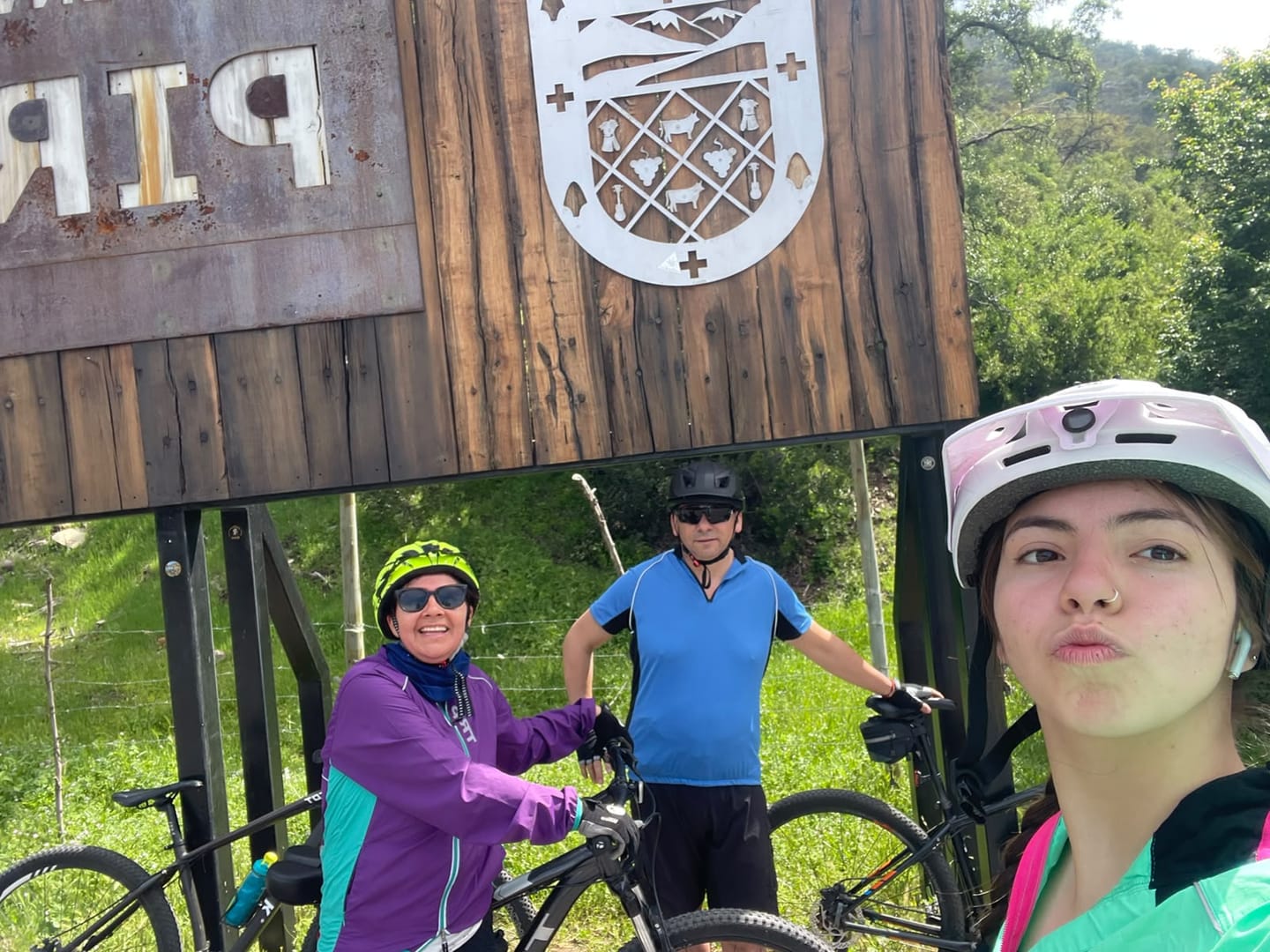 Customer photo review of CORTAVIENTO TRIP PURPLE/BLUE