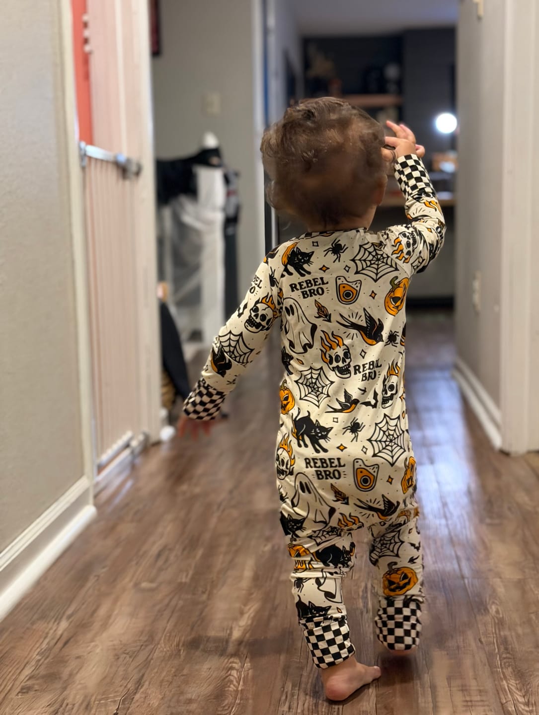 Customer photo review of Bamboo Zippy Sleeper in Halloweentown