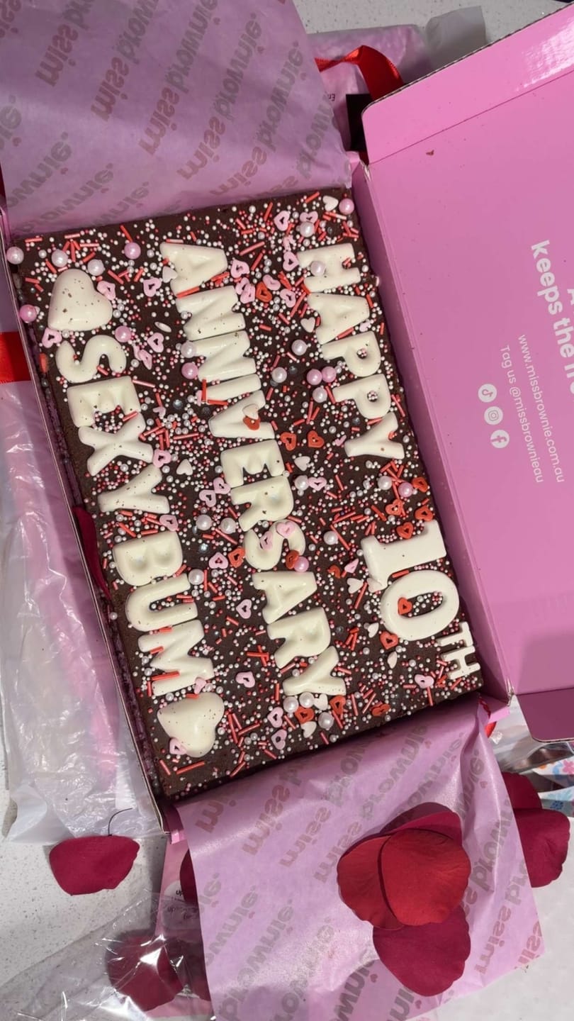 Customer photo review of Anniversary Brownie · Large