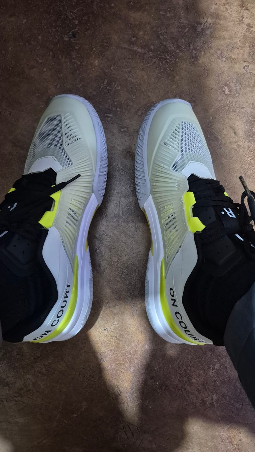Customer photo review of Roger Pro Fire Lime -RFY-YELLOW
