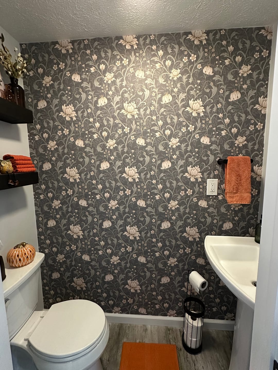 Customer photo review of Hattie