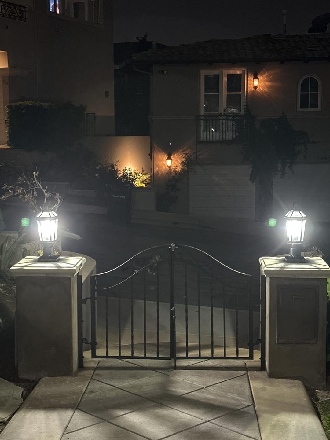 Customer photo review of Post Lantern Light | Black Aluminum & Glass, 14 in | IP65, Solar with 3 Color Modes or E27 Hardwired
