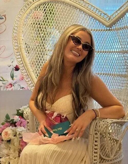 Customer photo review of Juliette Cat-Eye Sunglasses