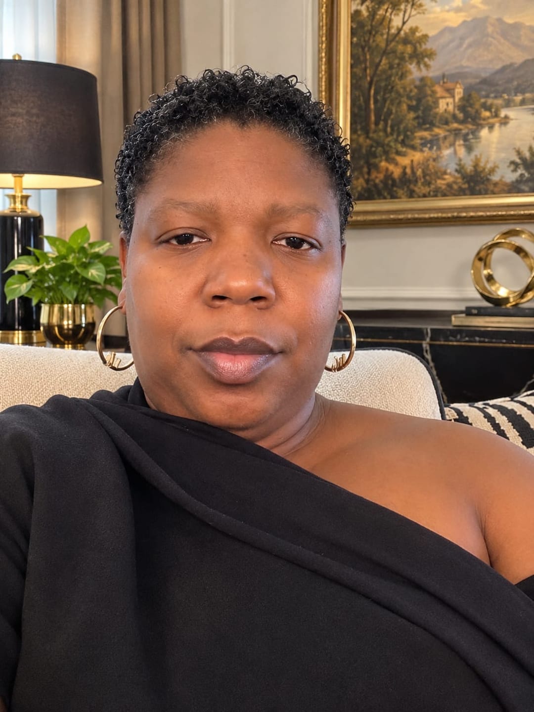 Customer photo review of Gold Precious Era Logo Hoops