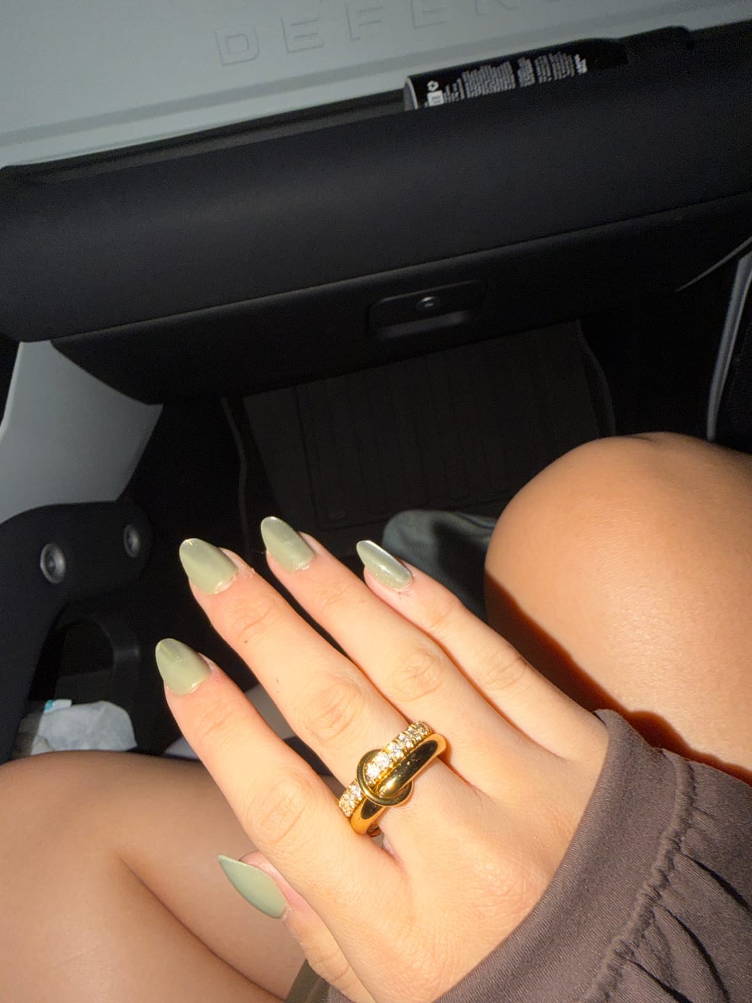 Customer photo review of Anillo Doble Argolla Con Zirconias