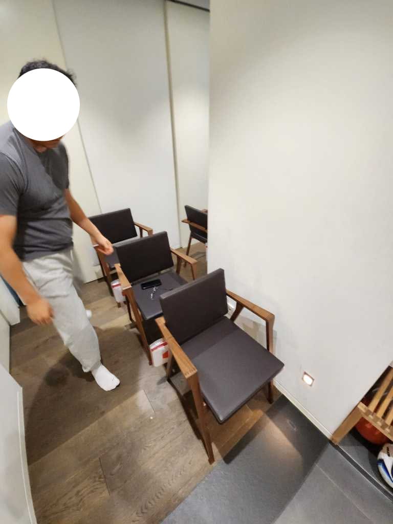 Customer photo review of 루이사 레더 암체어