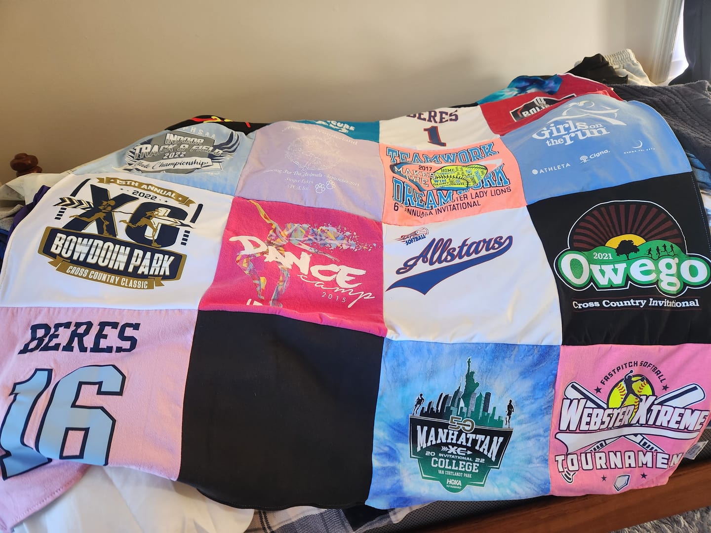Customer photo review of Double Sided T-Shirt Quilt from Project Repat
