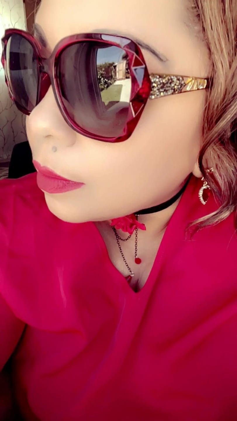 Customer photo review of Heloise Shades