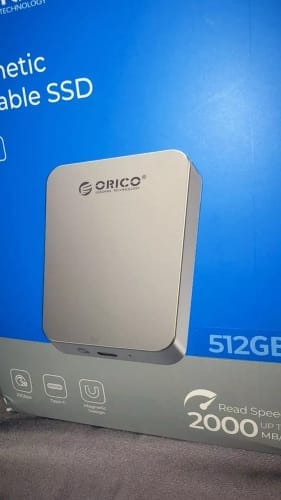 Customer photo review of ORICO K20MINI Ultra-Slim Magnetic Portable SSD for iPhone