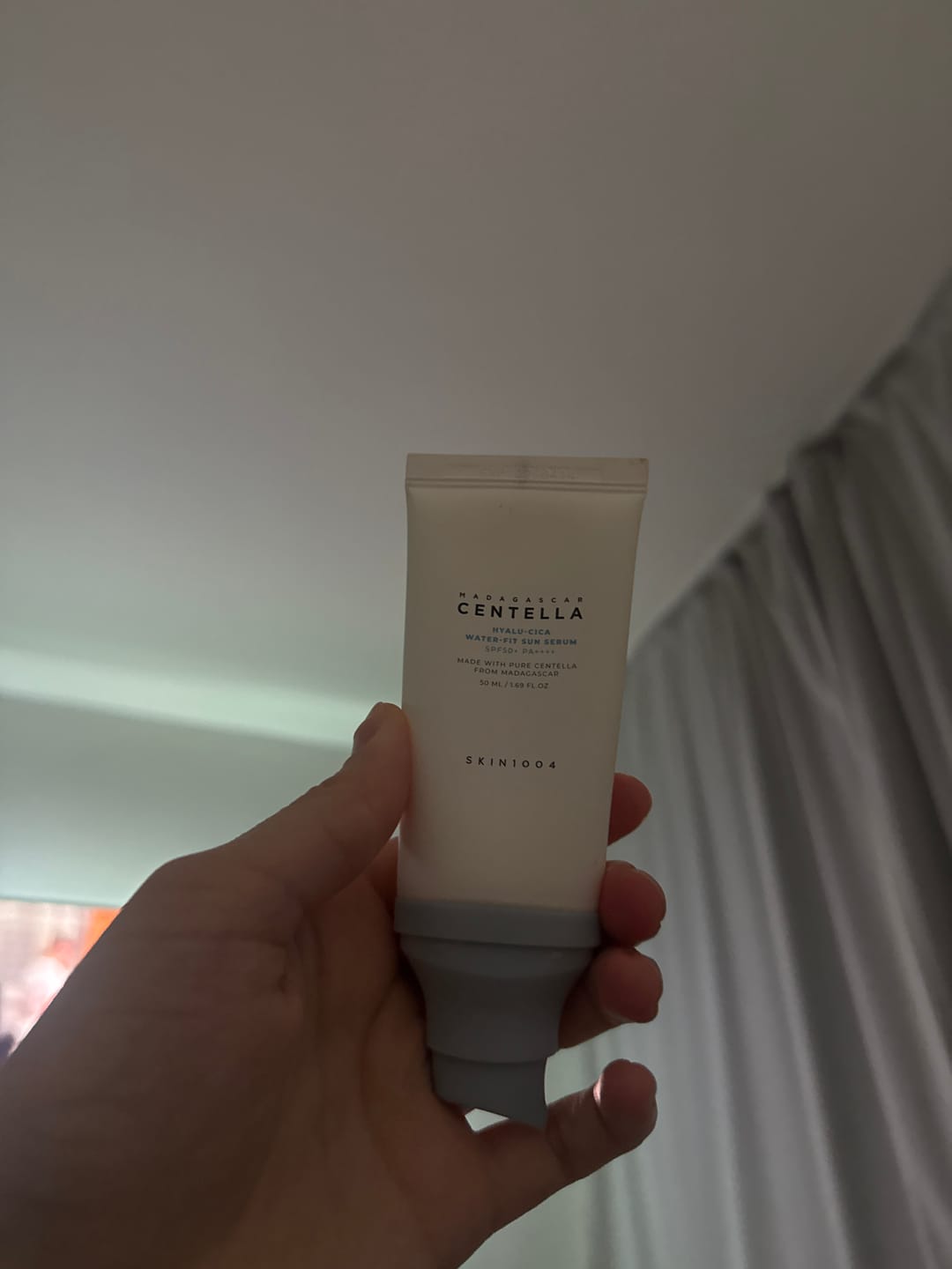 Customer photo review of Saules aizsargserums SKIN1004 Madagascar Centella Hyalu-Cica Water-Fit Sun Serum SPF50+ PA++++