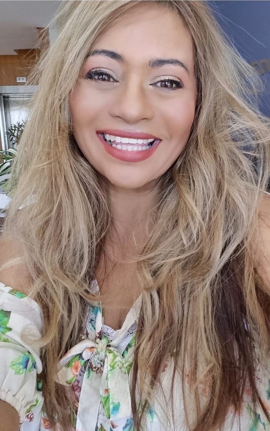 Customer photo review of Inoar Absolut Speed Blond Shampoo 250ml — Violet Toning Shampoo