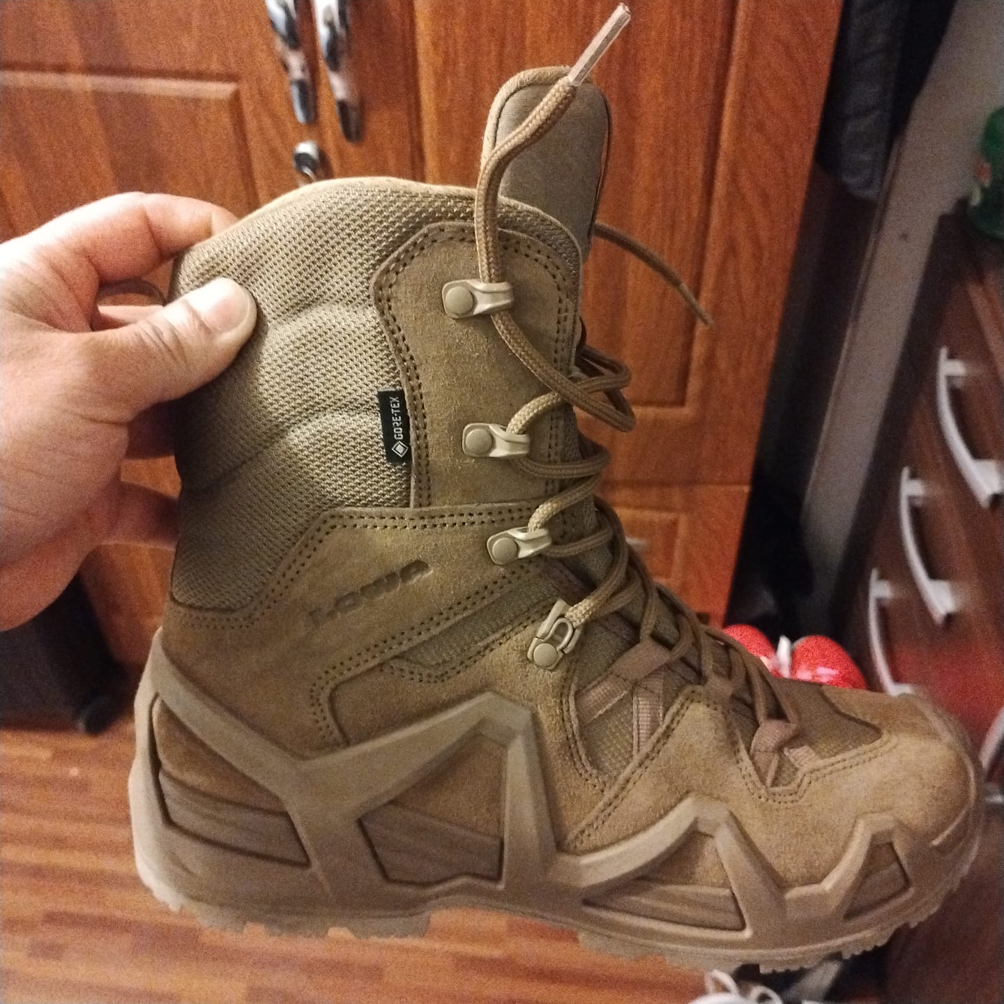 Customer photo review of BOTAS LOWA ZEPHYR MK2 GTX HI COYOTE