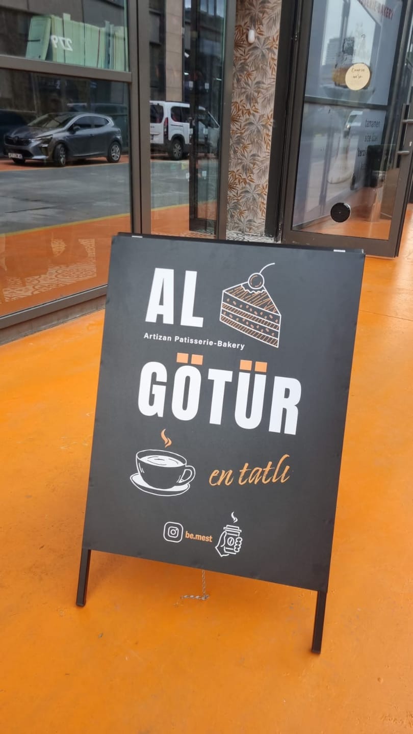 Customer photo review of Mağaza Önü Katlanır Kaldırım Tabelası
