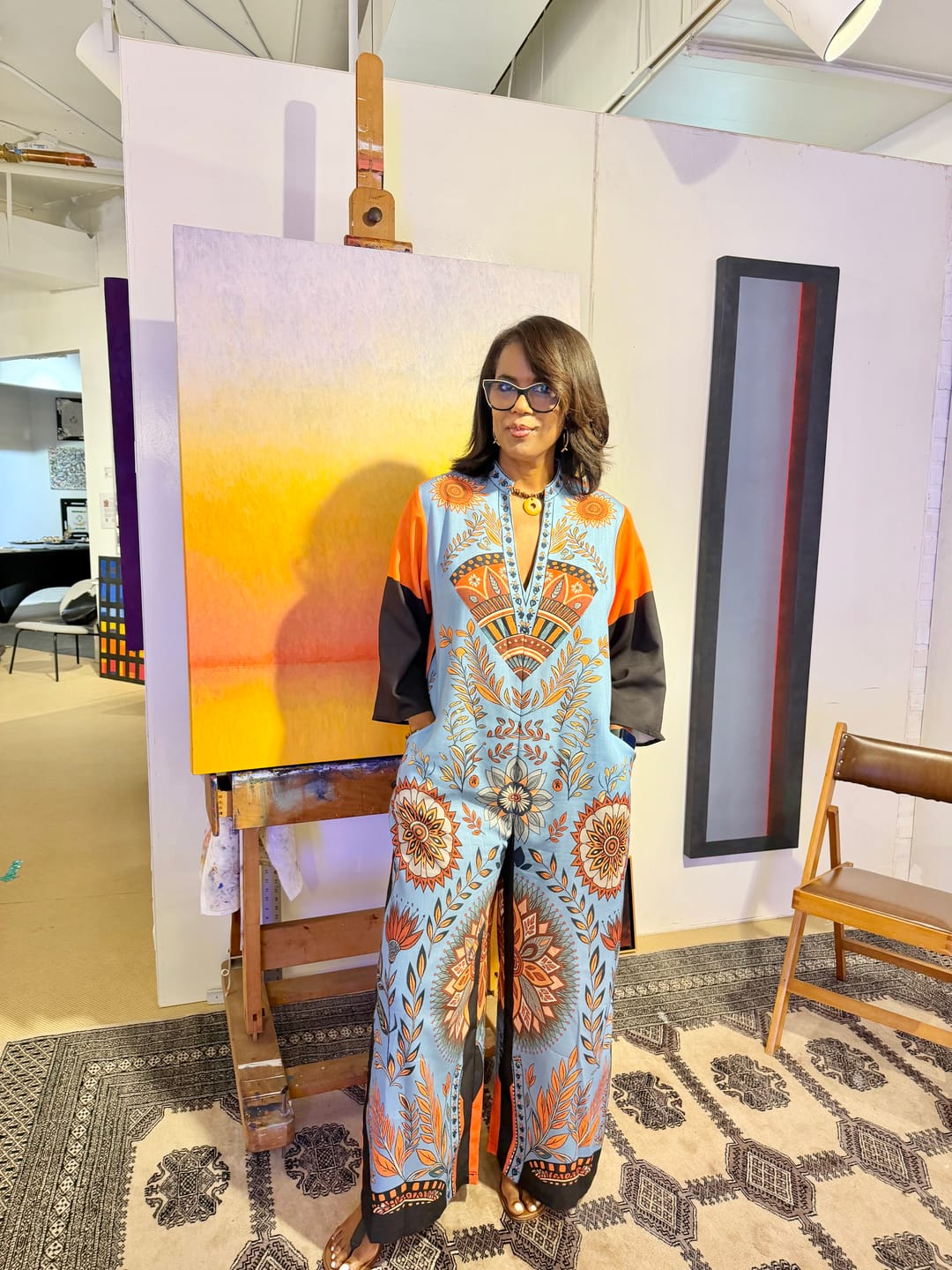 Customer photo review of Split-Joint Pockets Flower Print Contrast Color Three-quarter Sleeves Loose V-neck Jumpsuits