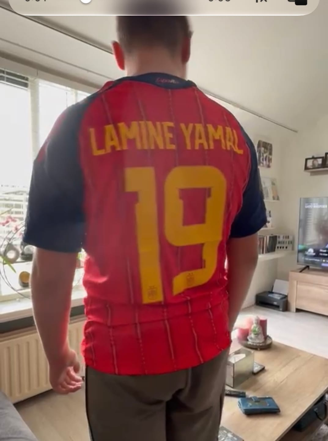 Customer photo review of SPAIN HOME CAMPEONES EXCLUSIVE JERSEY