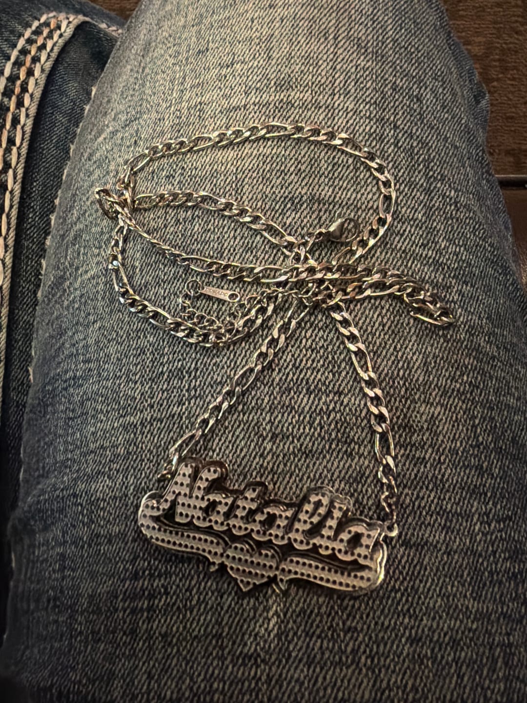 Customer photo review of Double Plated Pop Out Heart Name Necklace w/ Figaro Chain