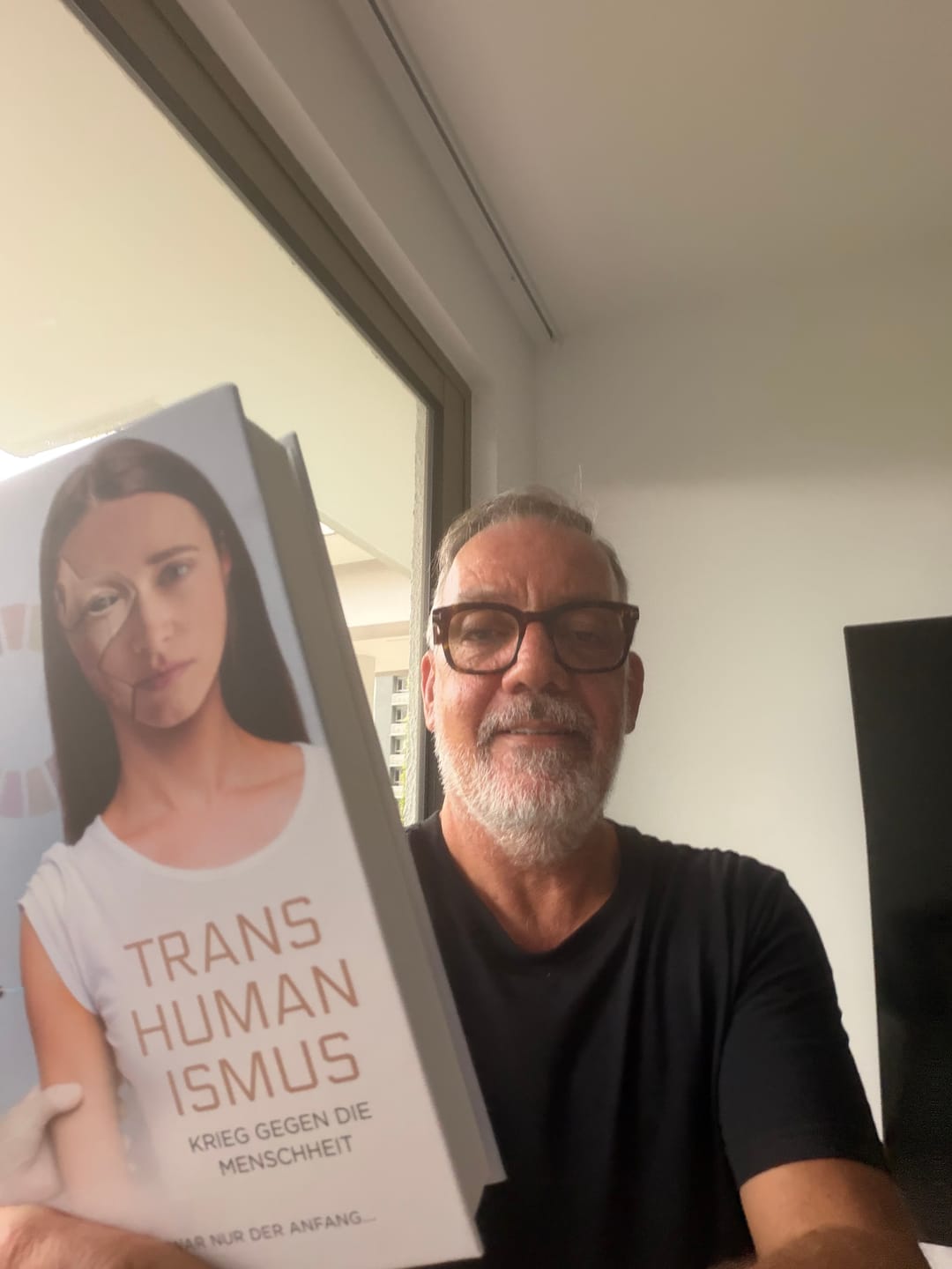 Customer photo review of Transhumanismus – Krieg gegen die Menschheit