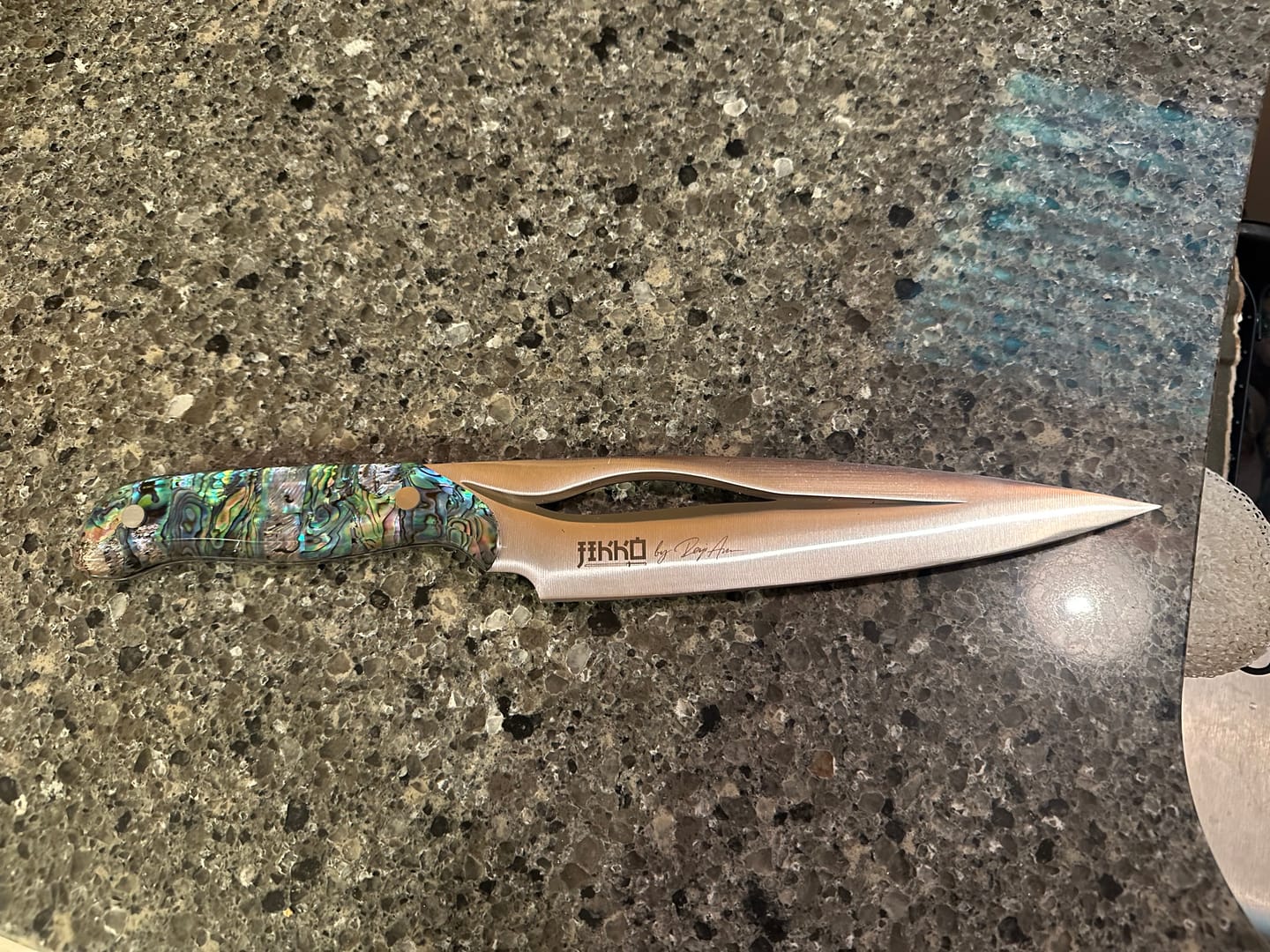 Customer photo review of The Pearl Eye Edition – Signature Knife by JIKKO®