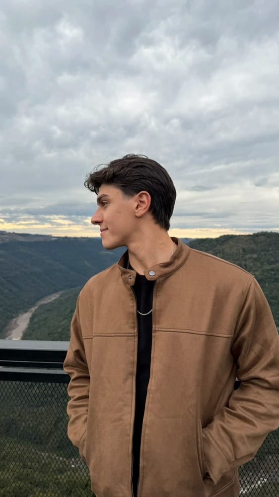 Customer photo review of Men’s Cashmere Mock Neck Jumper