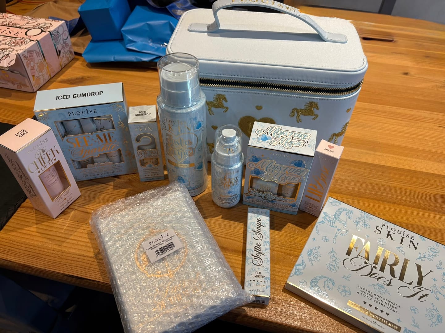 Customer photo review of My Frosty Fairytale 10-Piece Beauty Gift Set