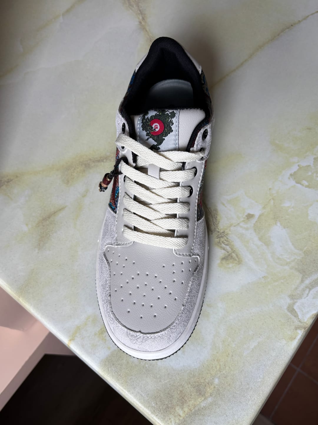 Customer photo review of Dunhuang Mythos Sneakers