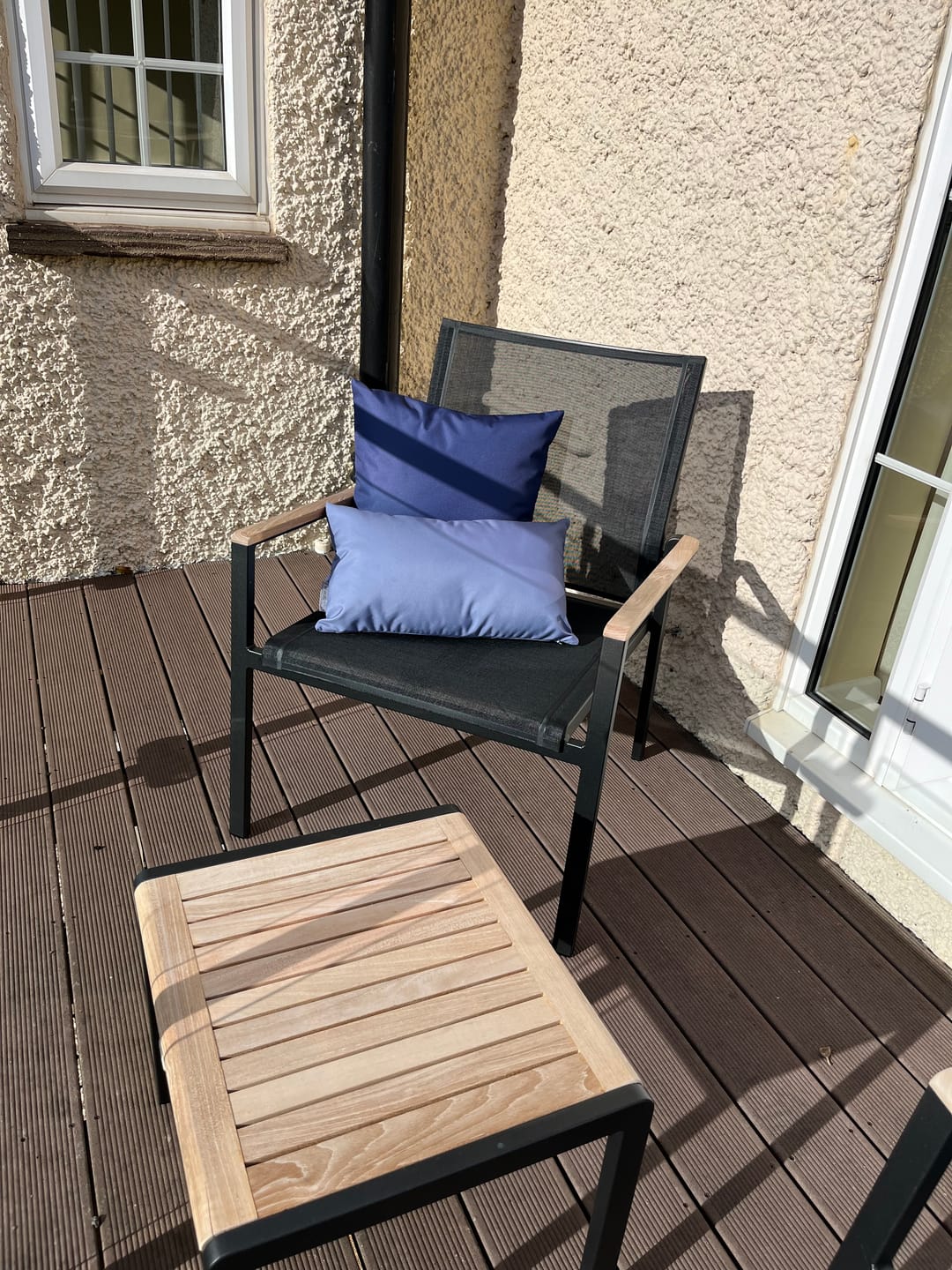 Customer photo review of Outdoor Garden Waterproof Rectangle Cushion - Signature Colours