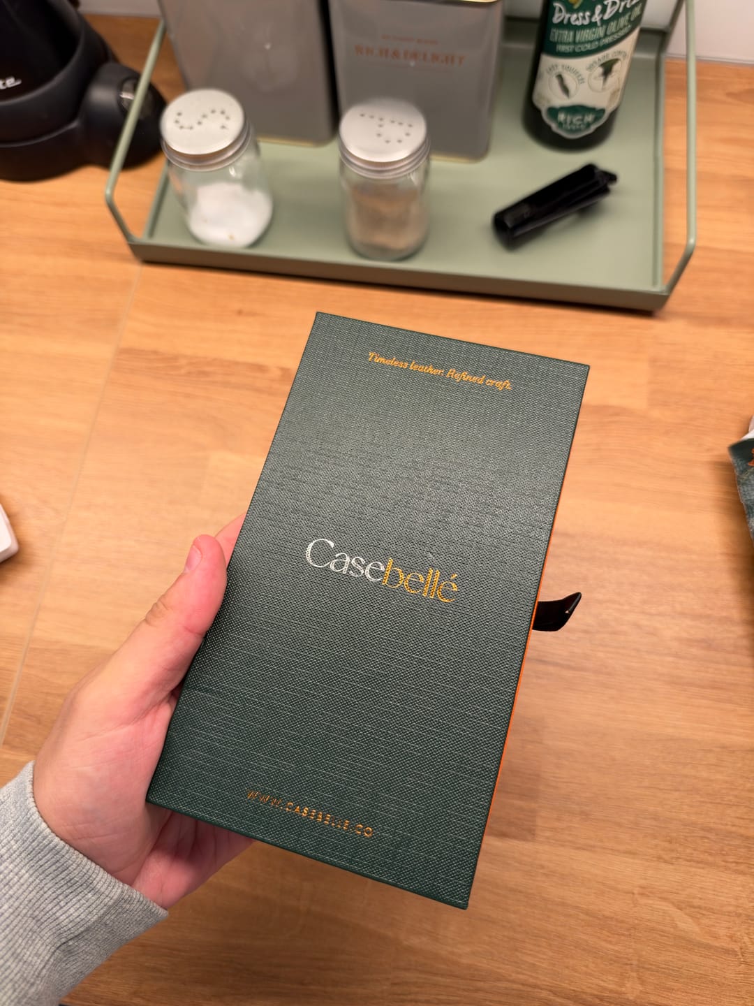 Customer photo review of iPhone 18 Pro Leather Case - MagSafe - Noir Black