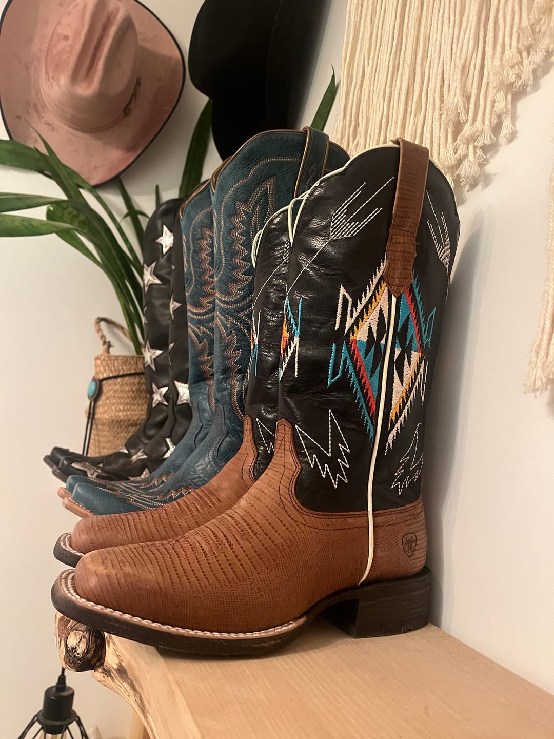 Customer photo review of Ariat Women’s Frontier Chimayo Western Boot -Clearance