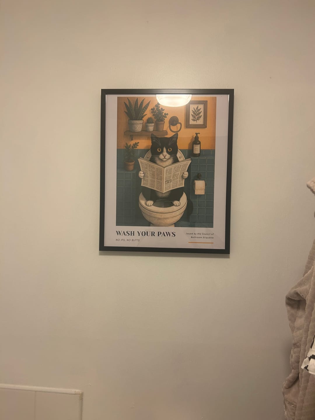 Customer photo review of Black Cat Toilet Print - "Wash Your Paws"