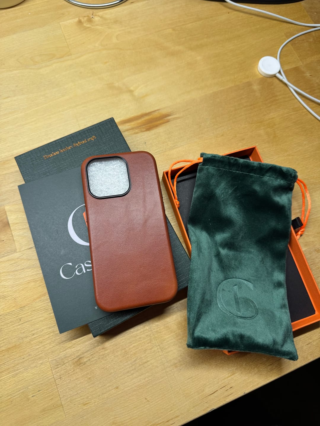 Customer photo review of iPhone 15 Pro Leather Case - MagSafe - Amber Brown