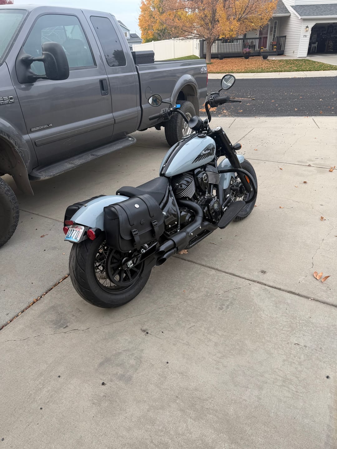 Customer photo review of 25L - SpiritBlade Medium Indian Chief Bobber Dark Horse Leather Motorcycle Saddlebags