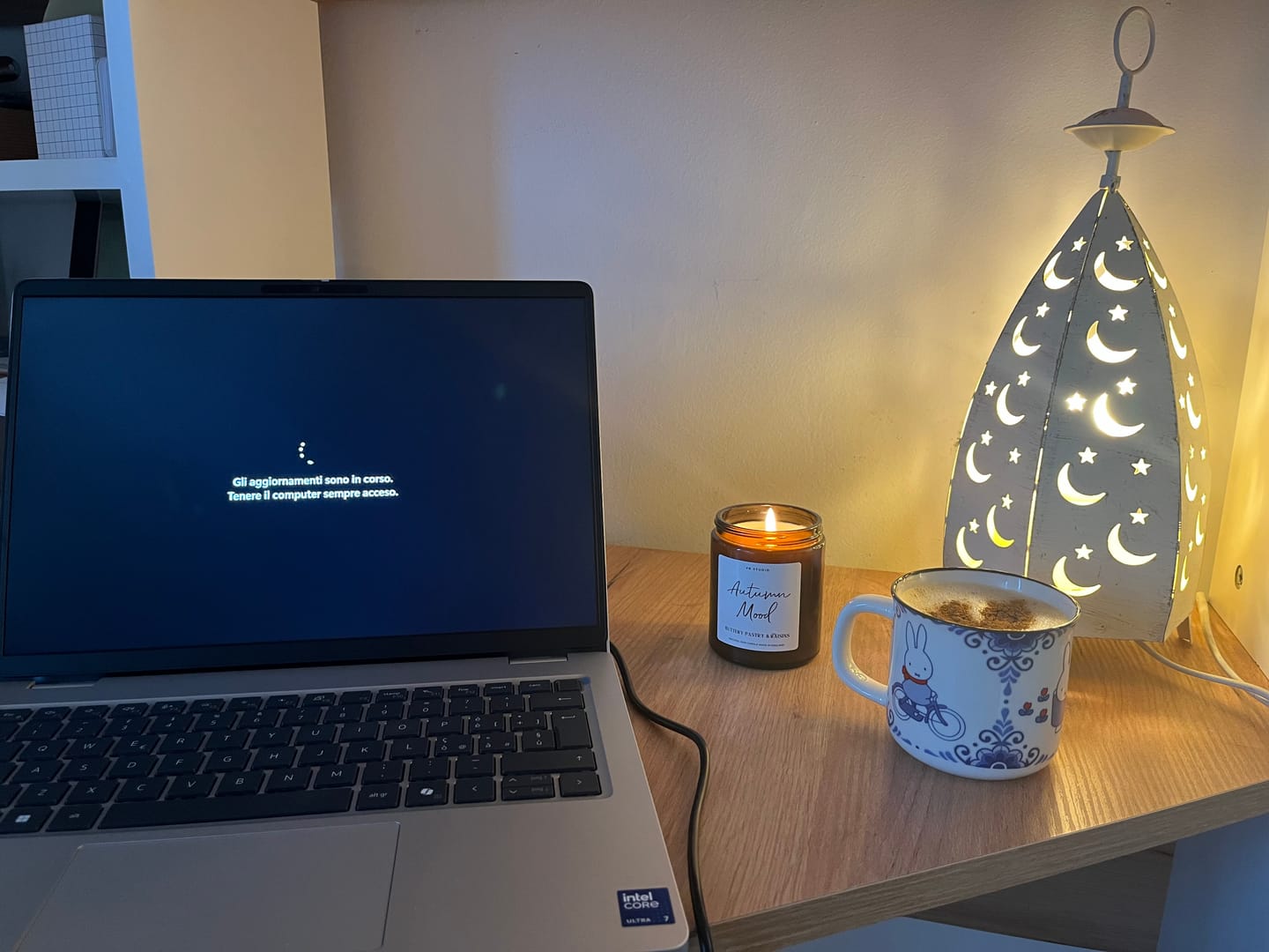 Customer photo review of "Autumn Mood" Buttery Pastry & Raisins Candle